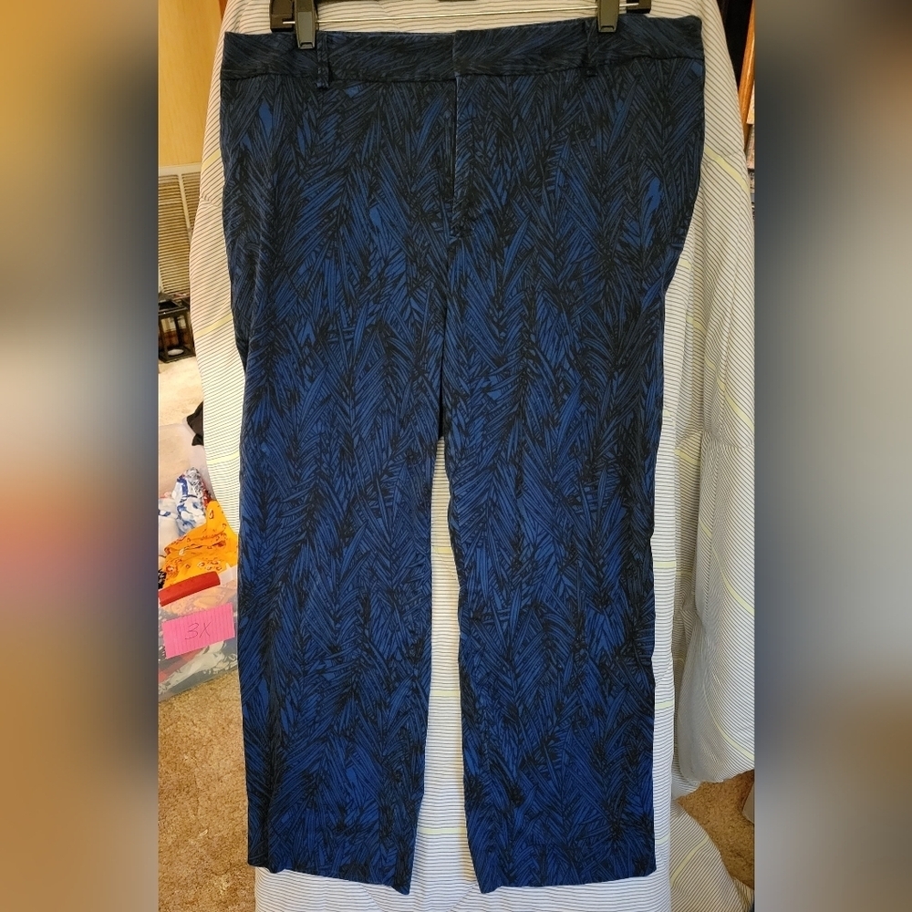 Coldwater Creek Natural Fit 16 Blue Tropical Stretch Pants